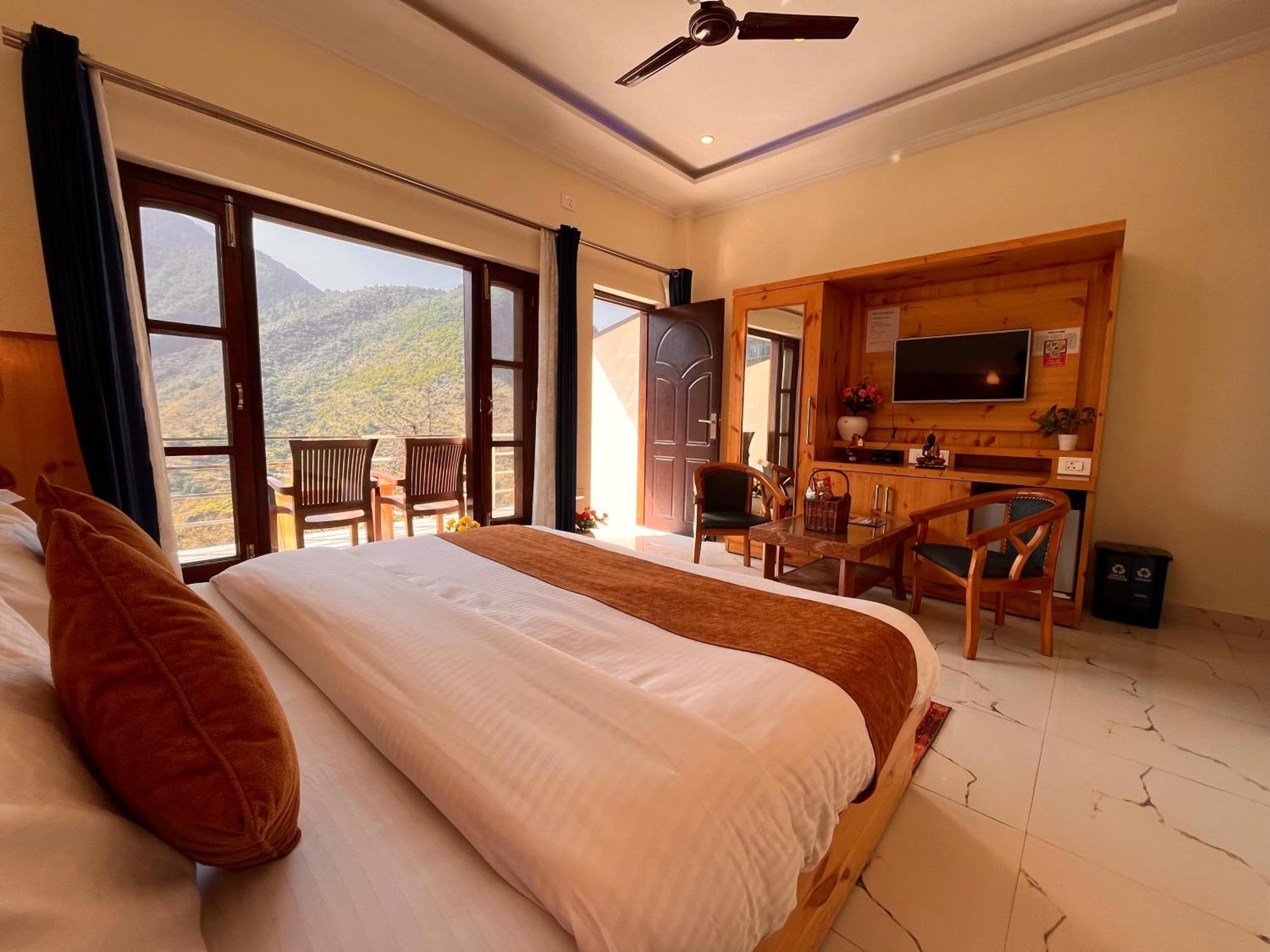 Sitara Hotel & Resort In The Lap Of Nature, มัสซูรี ภายนอก รูปภาพ
