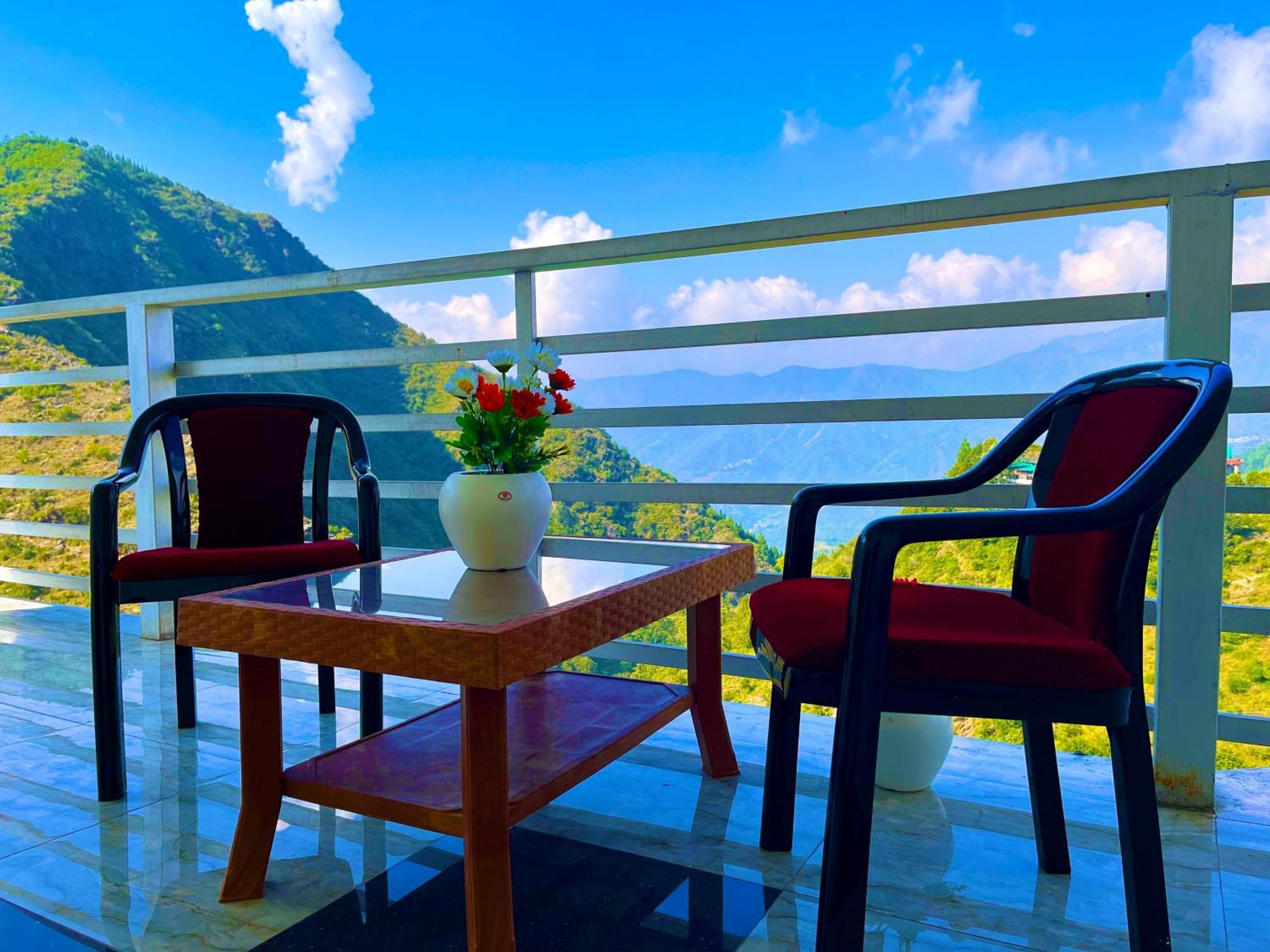 Sitara Hotel & Resort In The Lap Of Nature, มัสซูรี ภายนอก รูปภาพ