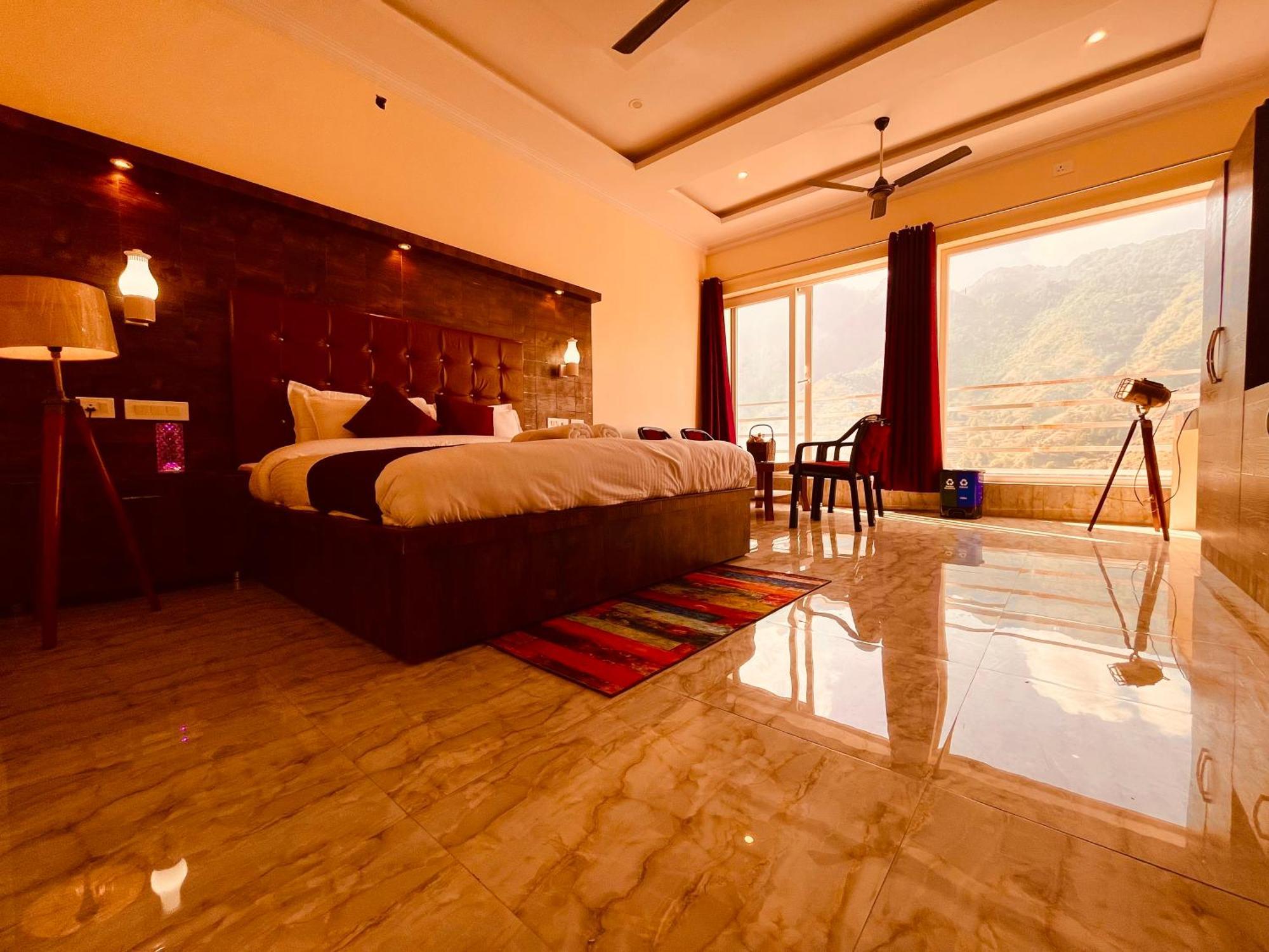Sitara Hotel & Resort In The Lap Of Nature, มัสซูรี ภายนอก รูปภาพ