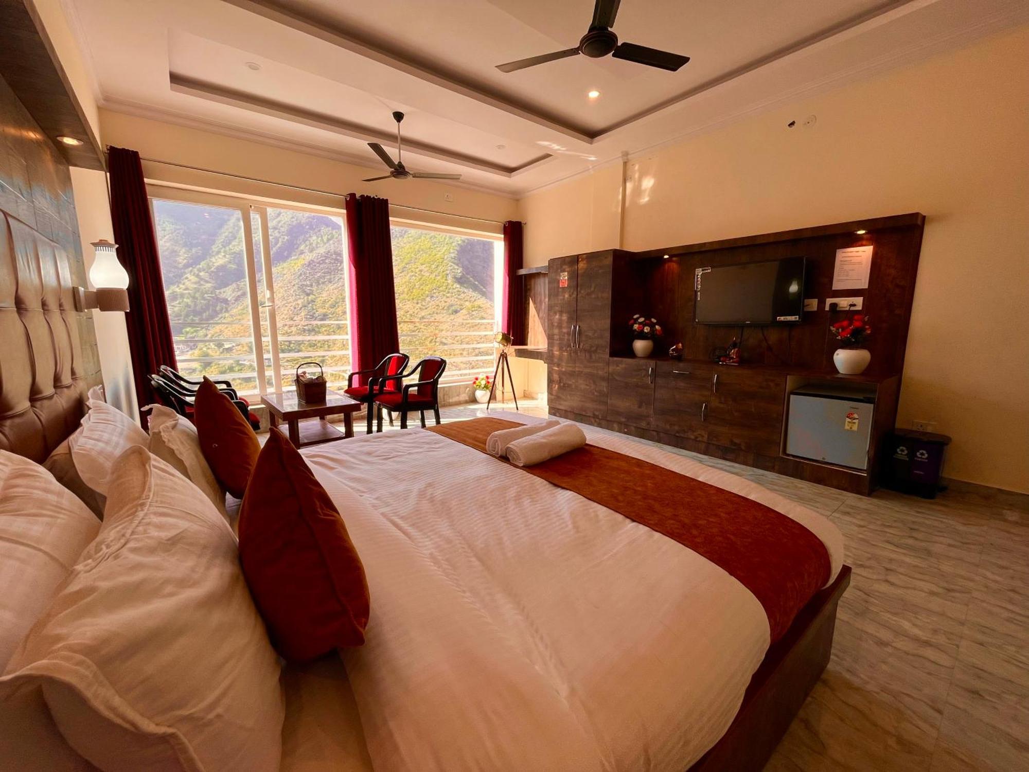 Sitara Hotel & Resort In The Lap Of Nature, มัสซูรี ภายนอก รูปภาพ